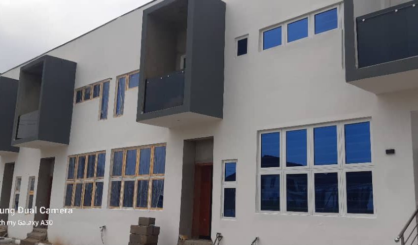 Our Lady’s Court Well Furnished 3 bedroom terrace duplex