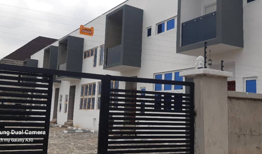 Our Lady’s Court Well Furnished 3 bedroom terrace duplex